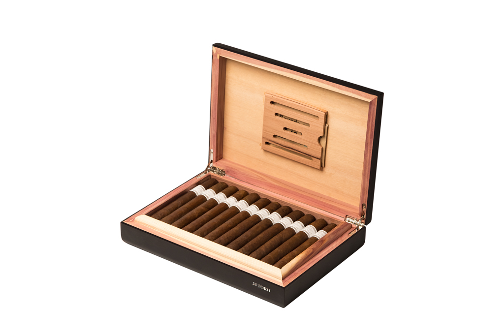 Signature Collection - Toro Maduro - Box of 24
